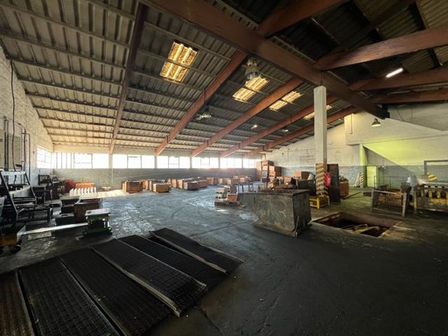 Commercial Property for Sale in Neave Industrial Eastern Cape